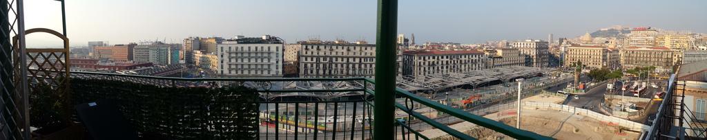 Floor Rentrooms 3* Napoli