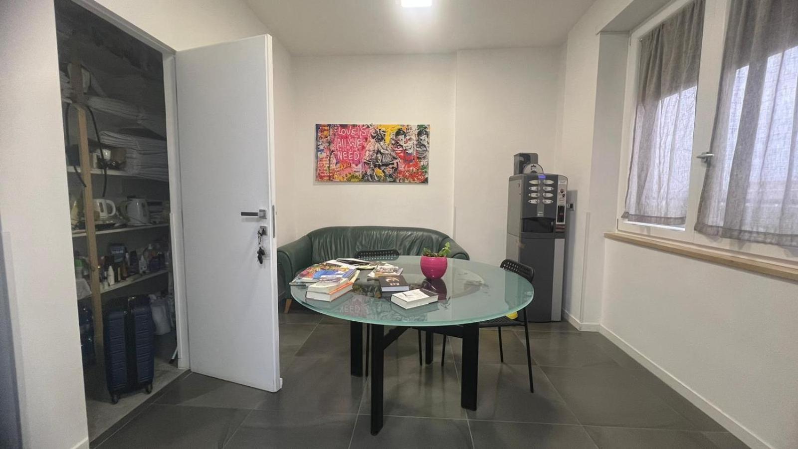 Floor Rentrooms Affittacamere 3*